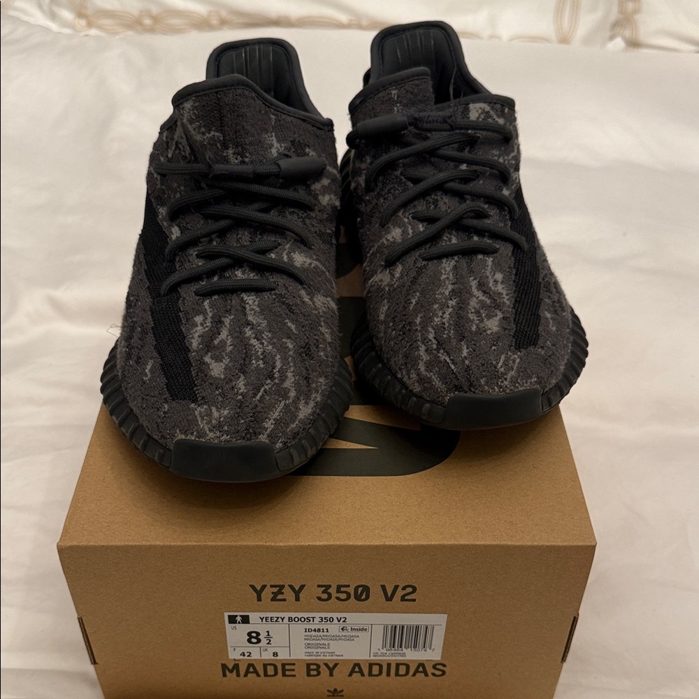 Adidas Yeezy Boost 350 V2 Mixed Dark Salt